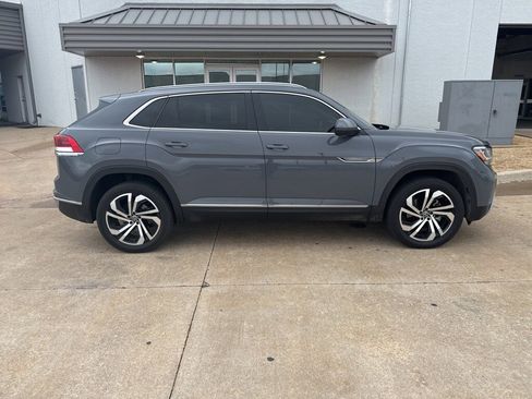 Used 2022 Volkswagen Atlas Cross Sport SEL image 5