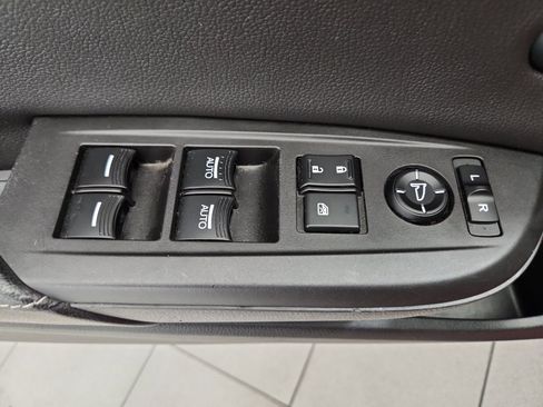 Certified 2019 Acura ILX w/ Premium Package image 10