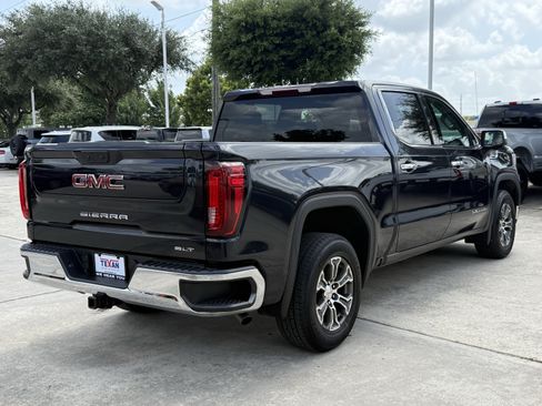 Used 2025 GMC Sierra 1500 SLT RWD image 5