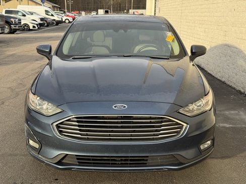 Certified 2019 Ford Fusion SE w/ Equipment Group 151A image 2