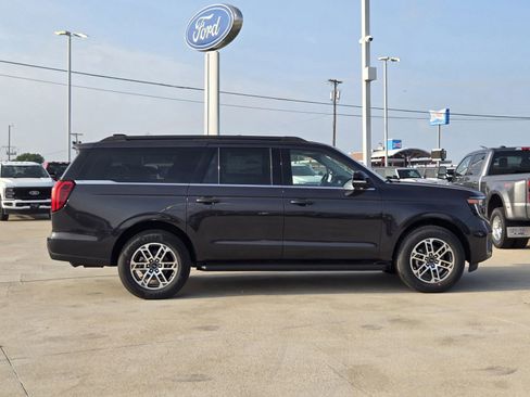 New 2026 Ford Expedition Max Active RWD image 7