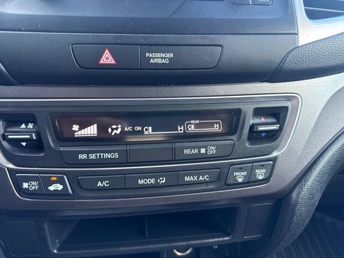 Used 2020 Honda Pilot LX image 15
