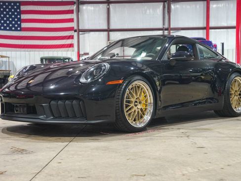 Used 2025 Porsche 911 GTS image 1