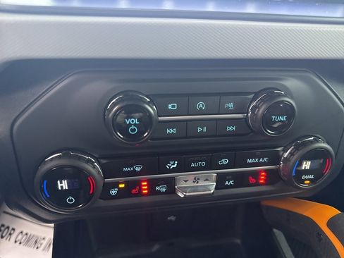 Used 2023 Ford Bronco Badlands w/ Sasquatch Package image 18