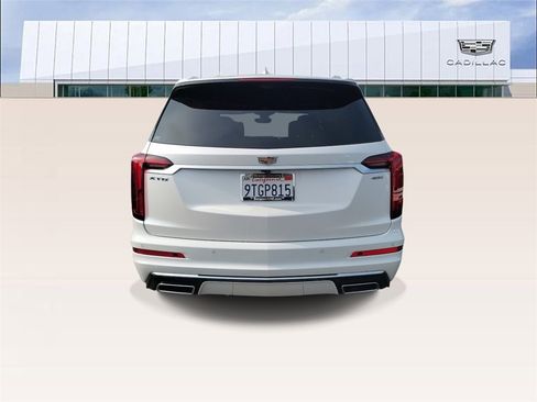 Used 2025 Cadillac XT6 Premium Luxury w/ Technology Package image 7