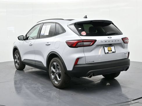 Used 2025 Ford Escape ST-Line AWD/4WD image 8