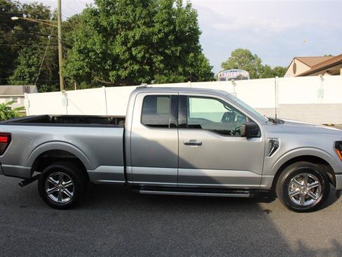 Used 2025 Ford F150 XLT w/ Equipment Group 301A Standard RWD image 8