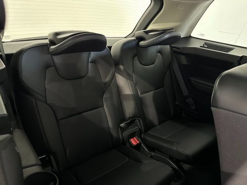 Used 2022 Volvo XC90 T5 Momentum image 27