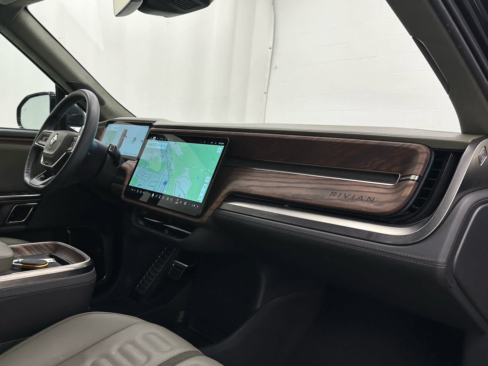 Used 2023 Rivian R1S Adventure Quad AWD/4WD image 18