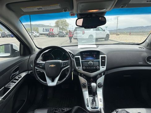 Used 2015 Chevrolet Cruze LT w/ RS Package image 5
