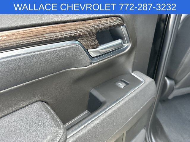 Used 2026 Chevrolet Silverado 1500 LT Trail Boss w/ LT Trail Boss Premium Package AWD/4WD image 12