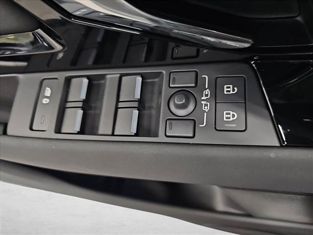 Used 2026 Land Rover Range Rover Evoque S AWD/4WD image 27