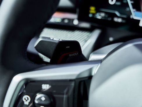 Used 2026 BMW 550e xDrive image 54