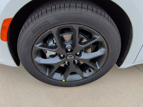 New 2026 Chrysler Pacifica Select w/ S Appearance Package FWD image 45