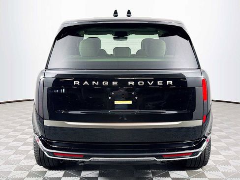 New 2025 Land Rover Range Rover SE image 6