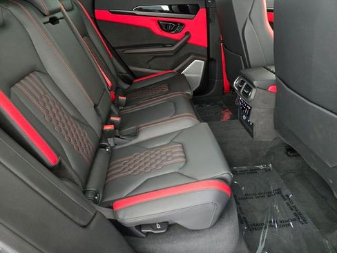 Used 2025 Lamborghini Urus SE AWD/4WD image 17