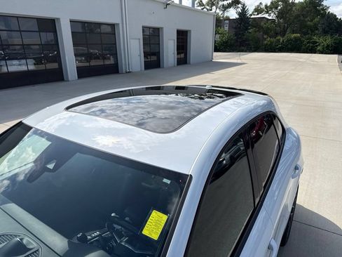 Used 2018 Porsche Macan AWD/4WD image 4