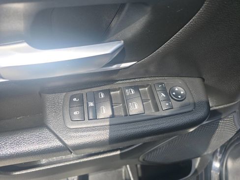 Used 2022 RAM 1500 Big Horn AWD/4WD image 13