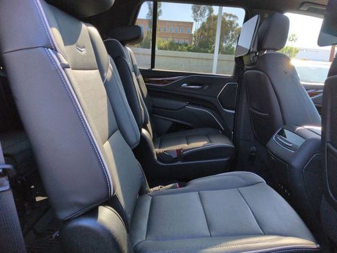 Used 2021 Cadillac Escalade Premium Luxury w/ Driver Assist Tech Package AWD/4WD image 20