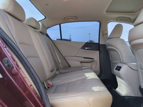 Used 2013 Honda Accord Touring image 17