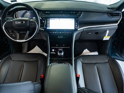 New 2026 Jeep Grand Cherokee Limited AWD/4WD image 21