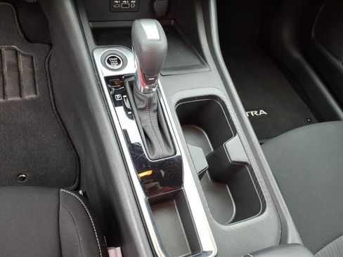 Used 2022 Nissan Sentra SV image 32