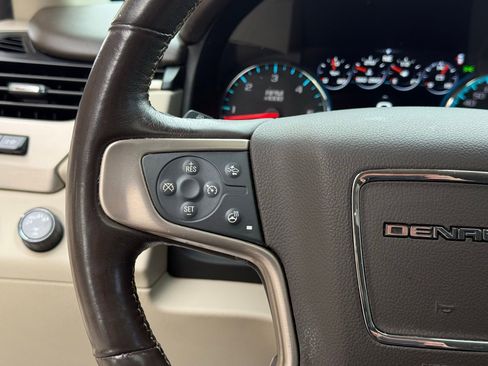 Used 2019 GMC Yukon Denali image 49