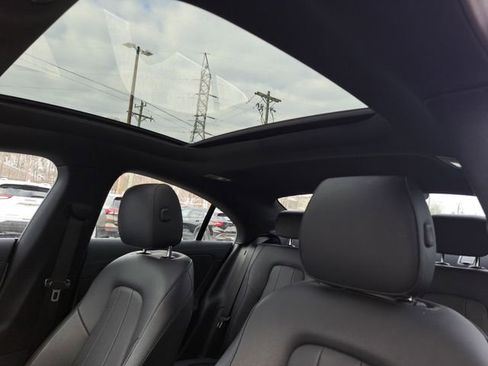 Used 2025 Mercedes-Benz CLA 250 4MATIC image 23