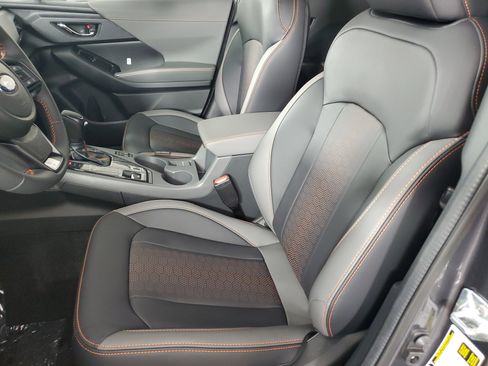 New 2025 Subaru Crosstrek 2.5i Limited w/ Crosstrek Mirror Package image 12