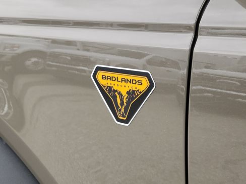 New 2026 Ford Bronco Badlands image 18