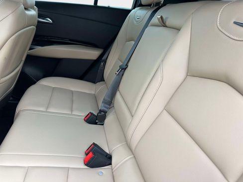 Used 2024 Cadillac XT4 Luxury image 13