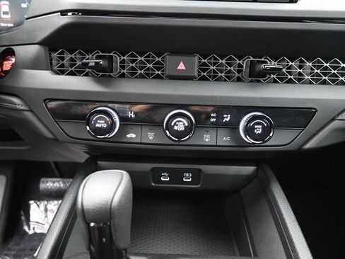 New 2025 Honda Accord LX image 9