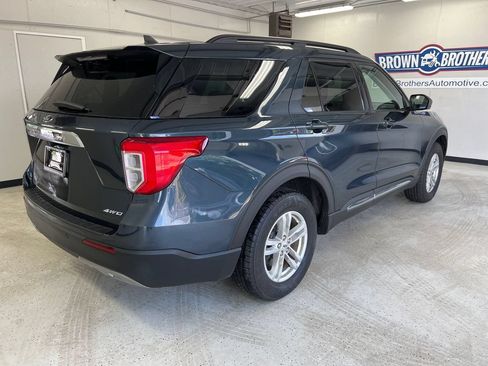 Used 2022 Ford Explorer XLT w/ Equipment Group 202A AWD/4WD image 4