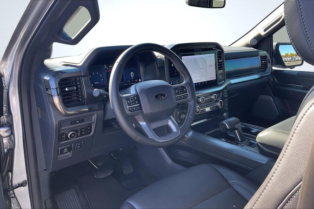 Used 2025 Ford F150 Lariat w/ Equipment Group 501A Mid AWD/4WD image 19