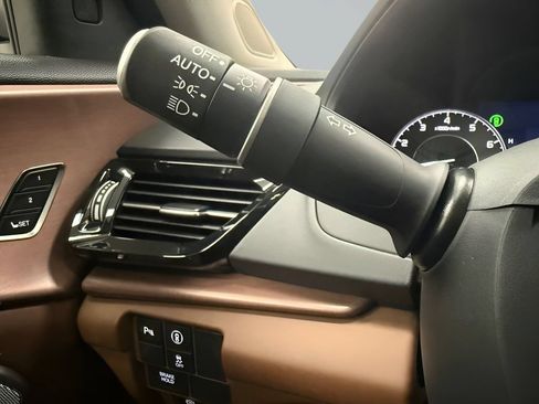 Used 2024 Acura RDX SH-AWD w/ Technology Package image 20
