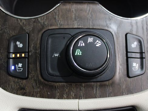 Used 2023 GMC Acadia Denali AWD/4WD image 19