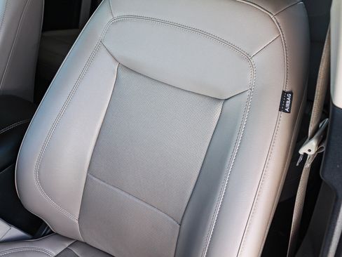 Used 2023 Ford Explorer Limited image 26