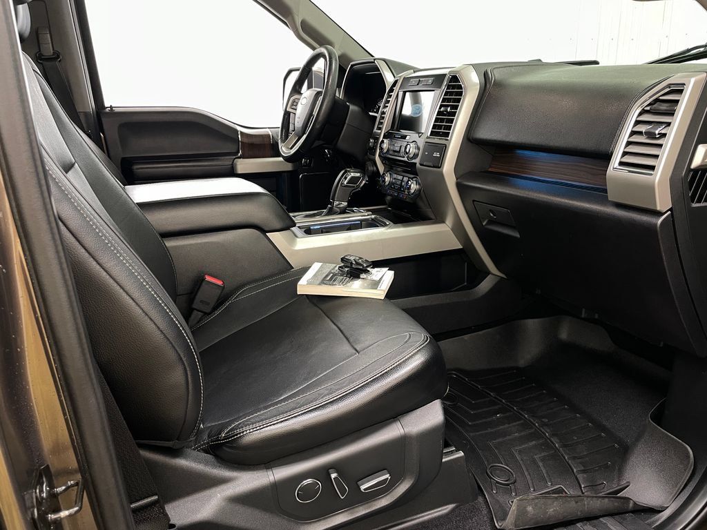 Used 2016 Ford F150 Lariat w/ Equipment Group 502A Luxury AWD/4WD image 39