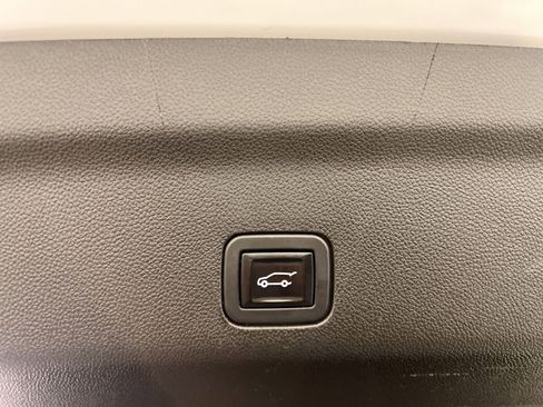 Used 2021 Chevrolet Tahoe RST image 28