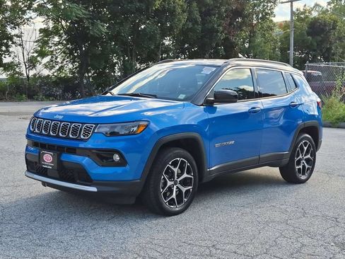 Used 2026 Jeep Compass Limited AWD/4WD image 10