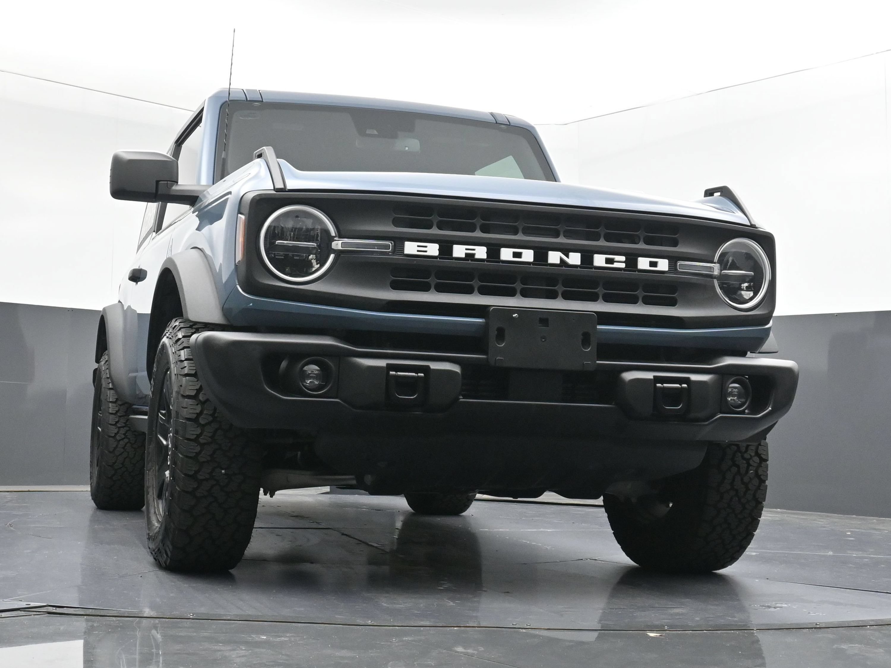 Used 2024 Ford Bronco Black Diamond AWD/4WD image 25