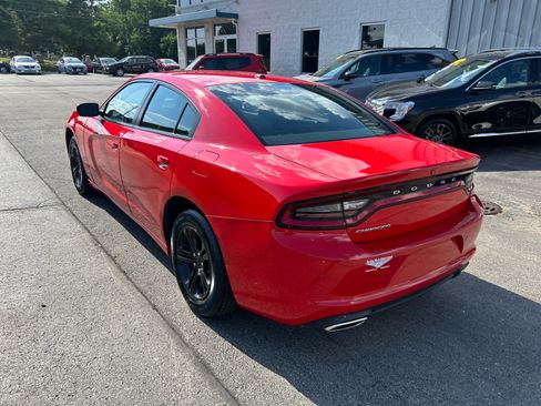 Used 2022 Dodge Charger SXT RWD image 5