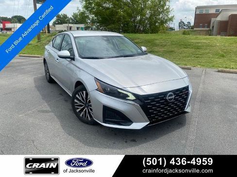Used 2023 Nissan Altima 2.5 SV FWD image 1