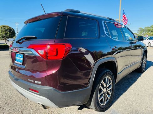 Used 2018 GMC Acadia SLE image 11