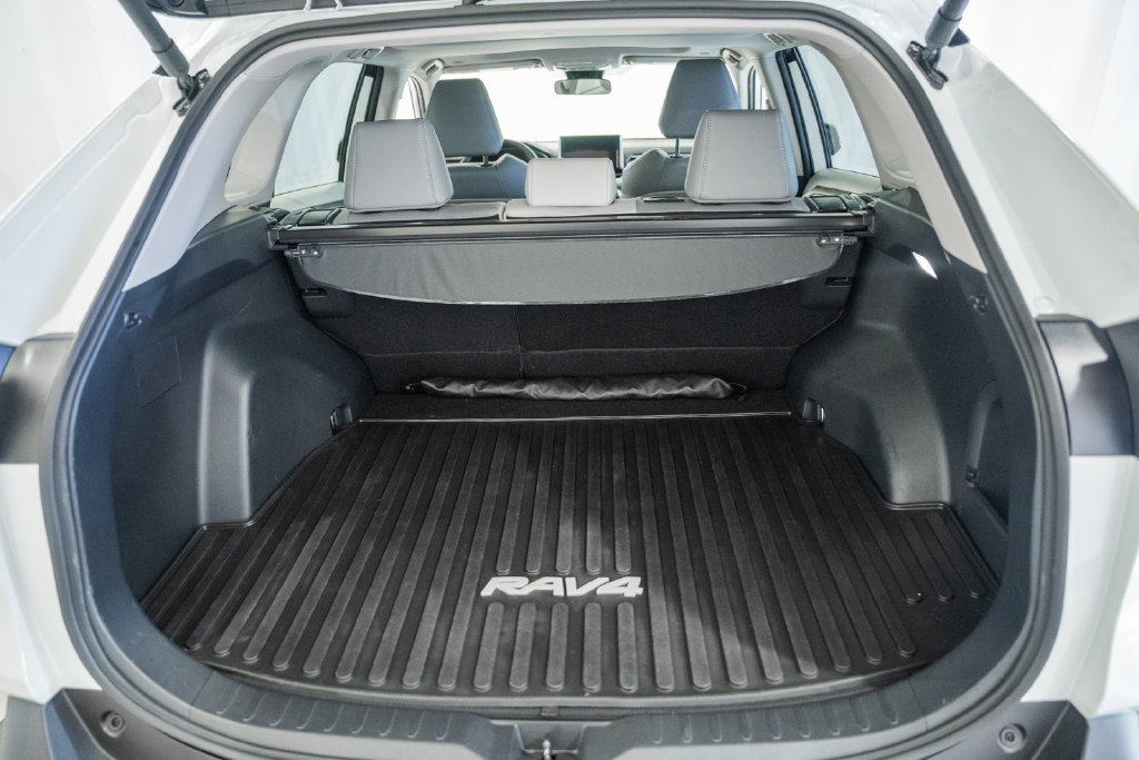 Certified 2025 Toyota RAV4 XLE Premium AWD/4WD image 9