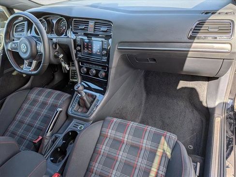 Used 2020 Volkswagen GTI S image 21