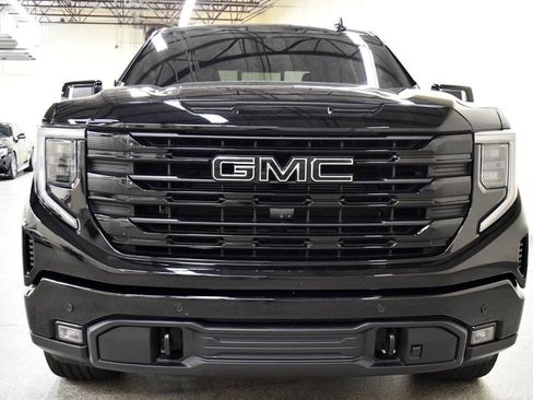 Used 2024 GMC Sierra 1500 Elevation w/ Preferred Package image 5