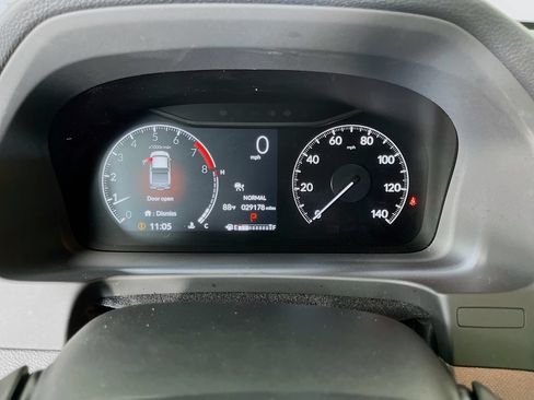 Used 2024 Honda Ridgeline Sport image 18