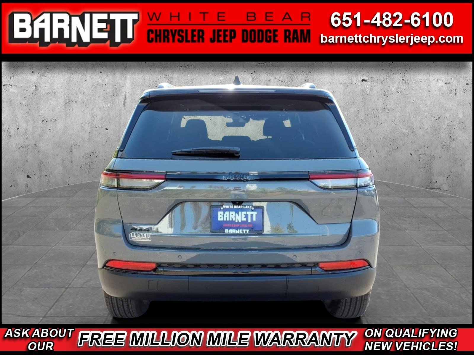 New 2027 Jeep Grand Cherokee Laredo X AWD/4WD image 5