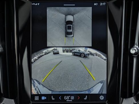 Used 2024 Volvo S60 B5 Plus image 37